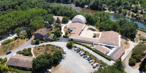 CONSTRUCTION D'UNE STRUCTURE ARTIFICIELLE D'ESCALADE ET EXTENSION DES HEBERGEMENTS POUR LE CREPS DE VALLON-PONT D'ARC (07)